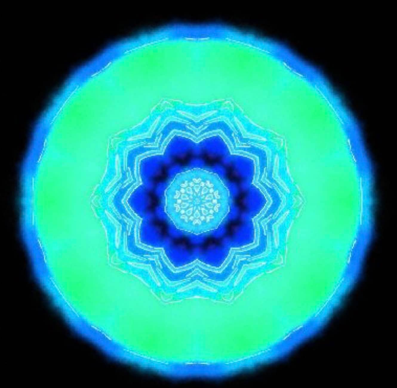 Kaleidoscope - Fractals of Light